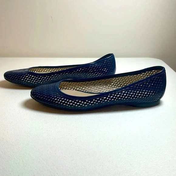 Talbots Navy Laser Cut Leather Flats Size 7.5 AA - Picture 5 of 9